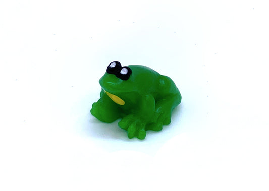 Miniature Frog Cute Tiny Frog Animal. Dollhouse Accessory. 1:12 Scale