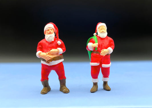 Santa Claus / Father Christmas Figures. 1:64 Scale Miniature Models