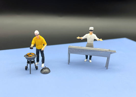 Miniature BBQ Grill and Chef Figures. 1:64 Scale