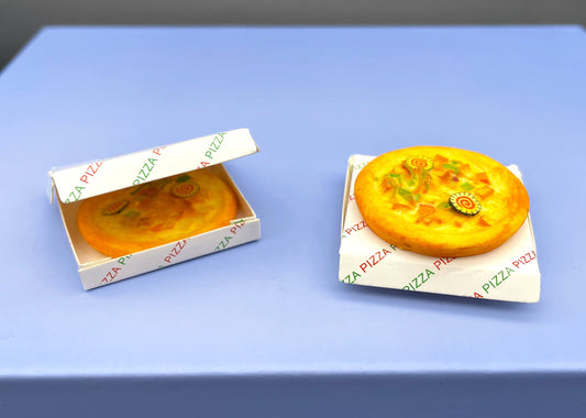 Miniature Pizza and Box. Food Dollhouse Kitchen Accessory 1:12 1/6 scale